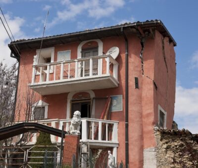 earthquake-1665888_1920